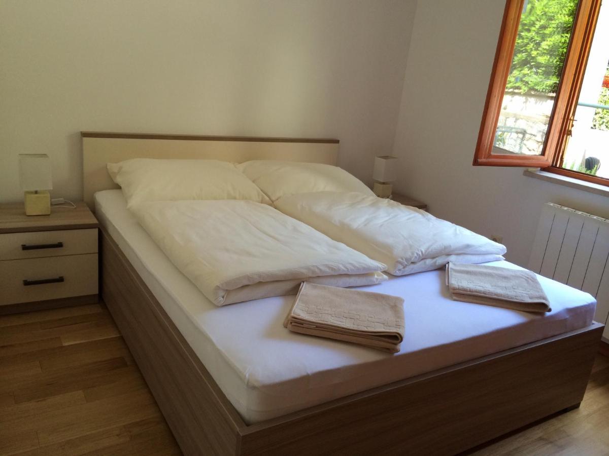 Apartments 30 M From The Beach Crikvenica Exterior foto